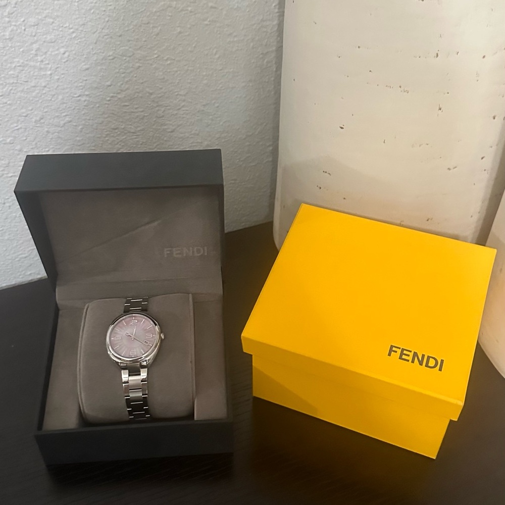 🌸FENDI Watch🌸